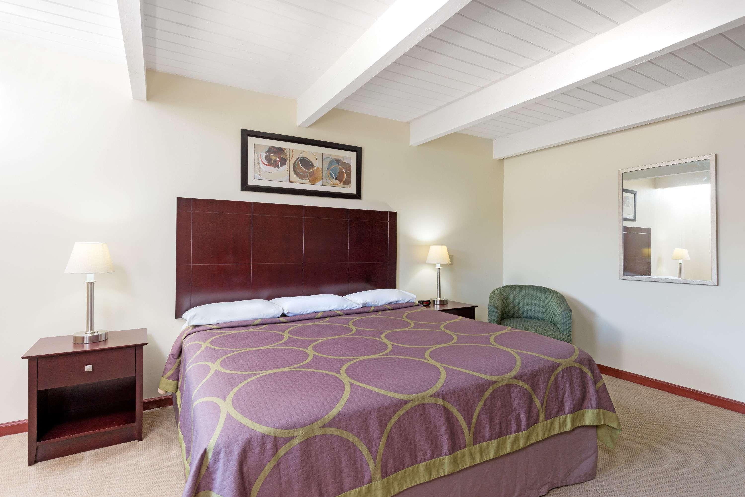 Super 8 By Wyndham Beaver Falls Εξωτερικό φωτογραφία